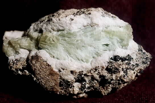 strontianite strontianite